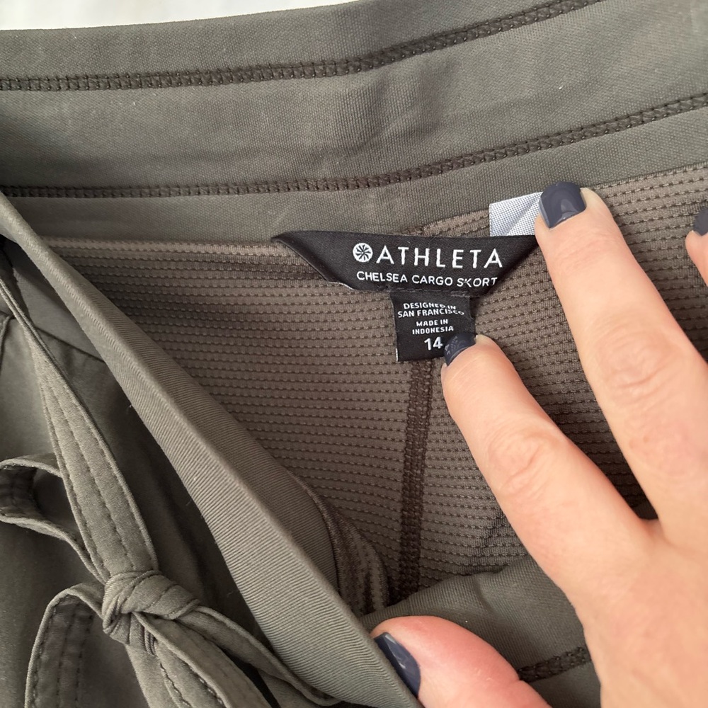 Athleta Chelsea Cargo Skort with Drawstring - Olive Green, 14 - Picture 3 of 4